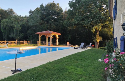 Saint-Puy House | Stunning and sensitively converted barn with 14x7m pool