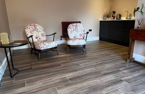 Shepton Mallet Apartment | Stunning annexe near Bruton