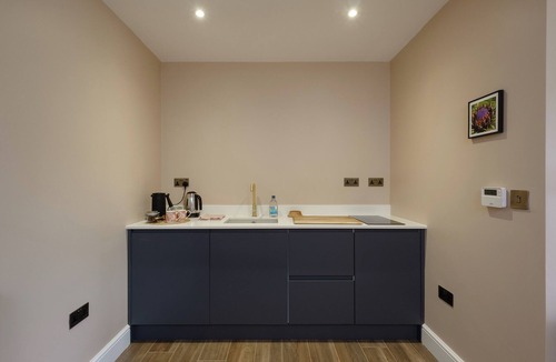 Shepton Mallet Apartment | Stunning annexe near Bruton