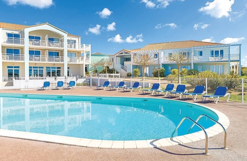 Chateau-d'Olonne Apartment | Stunning apartment in Château-d'Olonne