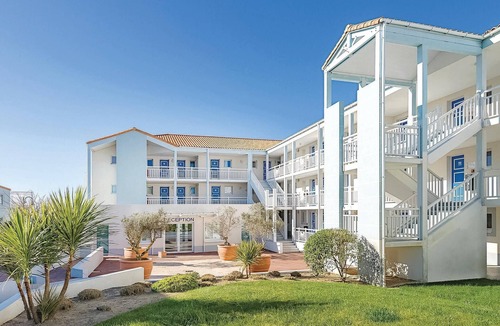 Chateau-d'Olonne Apartment | Stunning apartment in Château-d'Olonne