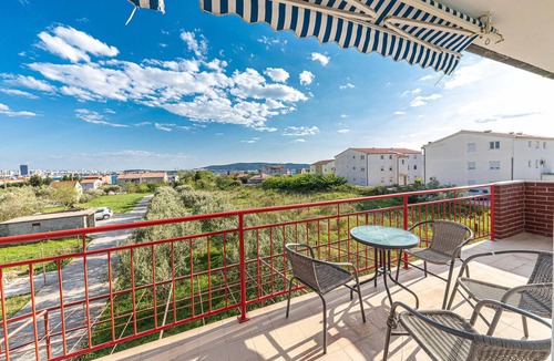 Kastel Sucurac Apartment | Stunning apartment in Kastel Sucurac with WiFi