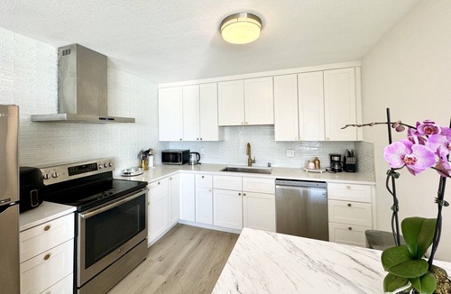 Outer Richmond Apartment | Stunning apartment steps from Ocean Beach