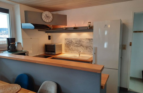 Montperreux Apartment | Stunning apartment by the lake