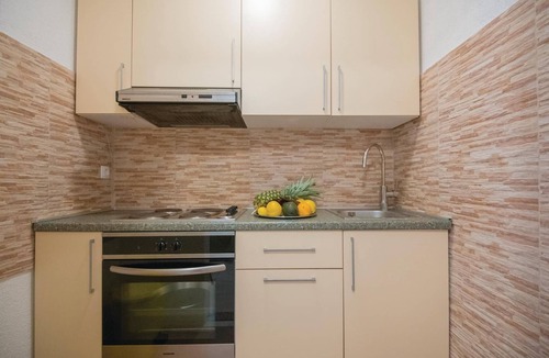 Stari Grad Apartment | Stunning apartment in Stari Grad with WiFi