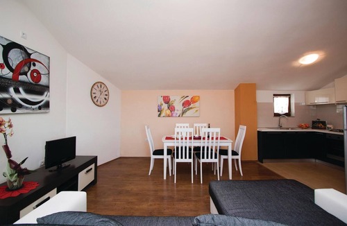 Orihi Apartment | Stunning apartment in Barban