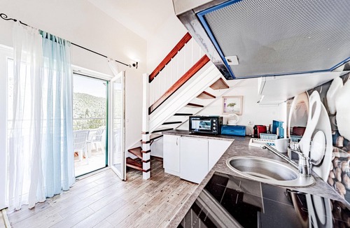 Broce Apartment | Stunning apartment in Broce with WiFi