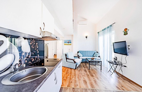 Broce Apartment | Stunning apartment in Broce with WiFi