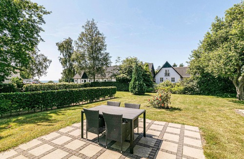 Akirkeby Apartment | Stunning apartment in Aakirkeby