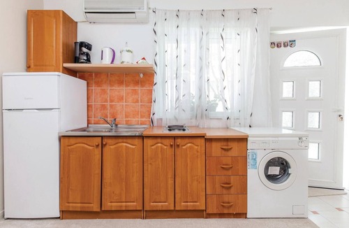 Zurkovo Apartment | Stunning apartment in Kostrena with WiFi