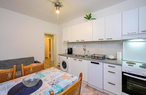 Drace Apartment | Stunning apartment in Janjina with WiFi