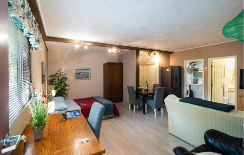 Kucice Apartment | Stunning Apartment In Kucice