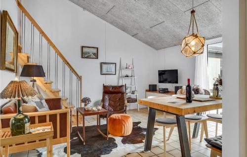 Nr. Lyngby Strand Apartment | Stunning Apartment In Løkken With Wifi