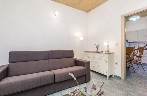 Lovran Apartment | Stunning apartment in Lovran with house sea view