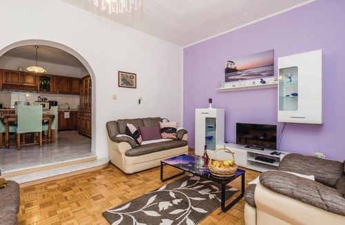 Sarsoni Apartment | Stunning apartment in Matulji with WiFi