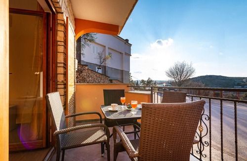 Rovanjska Apartment | Stunning apartment in Modric with WiFi