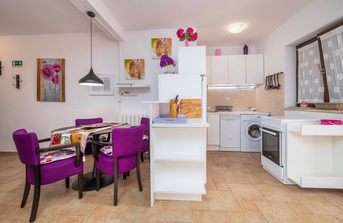 Barbariga Apartment | Stunning apartment in Peroj with WiFi