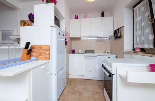 Barbariga Apartment | Stunning apartment in Peroj with WiFi