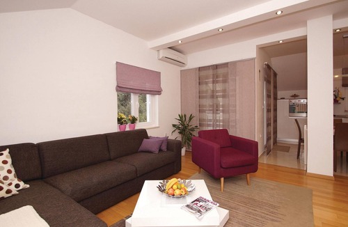 Racisce Apartment | Stunning apartment in Racisce with WiFi