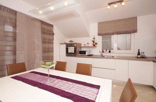 Racisce Apartment | Stunning apartment in Racisce with WiFi