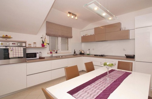 Racisce Apartment | Stunning apartment in Racisce with WiFi