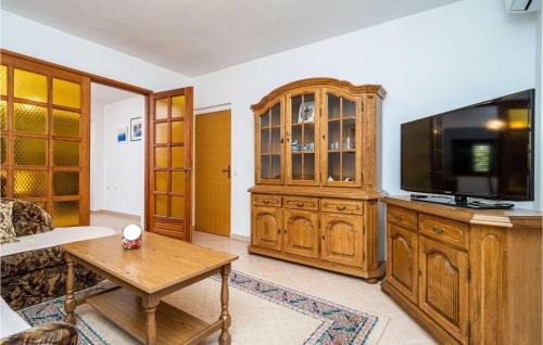 Slano Apartment | Stunning Apartment In Slano With Wifi