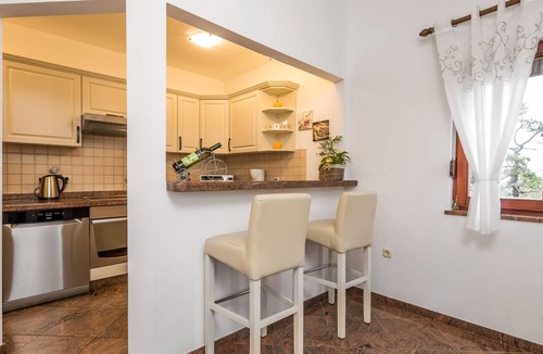 Viskovo Apartment | Stunning apartment in Viskovo