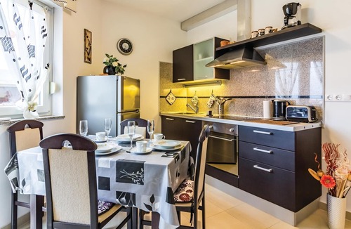 Peroj Apartment | Stunning apartment in Vodnjan with WiFi