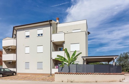 Peroj Apartment | Stunning apartment in Vodnjan with WiFi