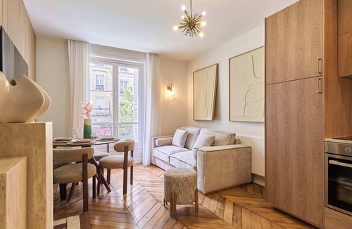 Saint-Vincent-de-Paul Apartment | Stunning apartment with AC - Center of Paris