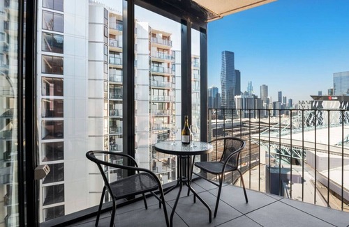 Docklands Apartment | Stunning Apt @Marvel Stadium - Parking & Amenities