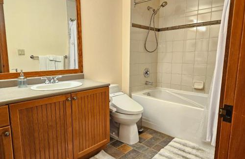 Salt Lake Mountain Resorts Apartment | Stunning at Solitude, Steps from Chair Lift, East #103