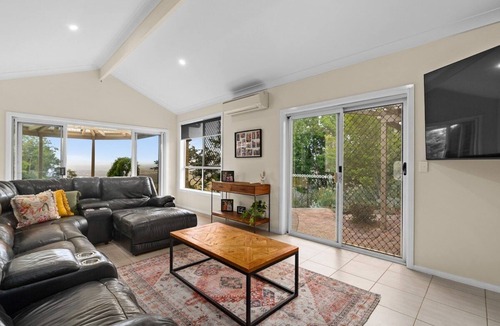 Ballard House | Stunning Mountain Escape!