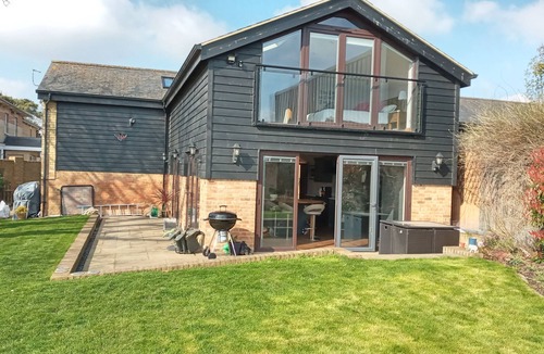 Sandy House | Stunning Barn Conversion in beautiful location