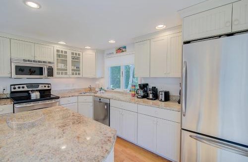 North Eastham House | Stunning Bay Views by Beach Dog Friendly