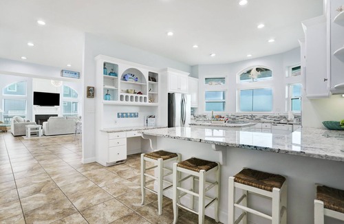Indian Beach House | Stunning Beach Front Retreat in Galveston
