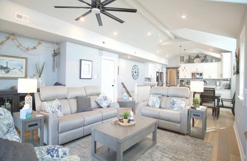 Sea Isle City Condo | Stunning Beach Home with Elevator and Sleeps 18