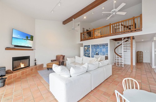 Port Aransas House | Stunning Beach View! Boardwalk Access to the Beach! Community Pool & Hot Tub in