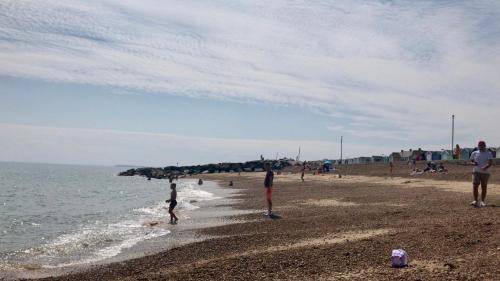Felixstowe House | Stunning Beachfront House