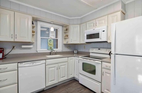 Wells Beach House | STUNNING BEACHFRONT HOME:AMAZING OCEAN VIEWS-BEACH ACCESS & OCEANFRONT DECK