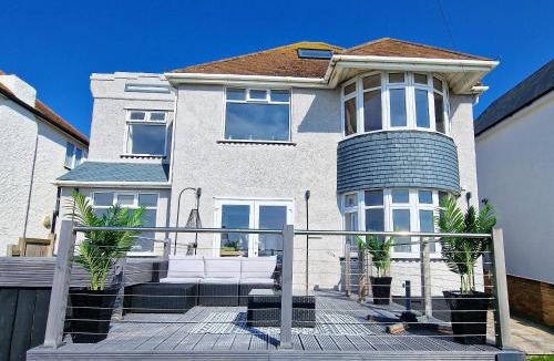 Swalecliffe House | Stunning Beachfront House, Herne Bay, Kent