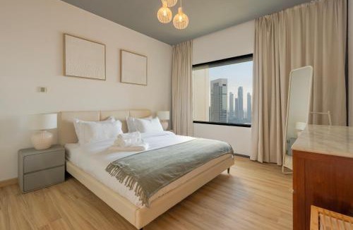 DIFC Apartment | Stunning Burj Khalifa & Downtown Views - Elegant 1BR in The Iconic Index Tower