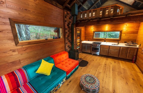 Half Moon Bay Cabin | Stunning Cabin & Treehouse