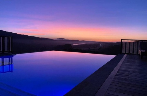 Woodside Villa | Stunning California Resort + Infinity Pool