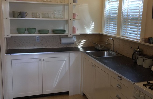 Broadway Apartment | Stunning Capitol Hill View Apartment