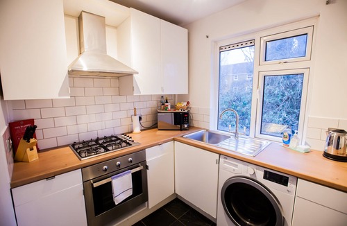 North Richmond Apartment | Stunning Central Richmond with garden