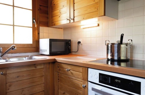 Les Mayens-de-Sion House | Stunning private villa for 7 people with balcony and pets allowed