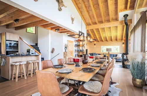 Chamoson House | Stunning private villa for 10 guests with WIFI, TV, terrace, pets allowed and panoramic view
