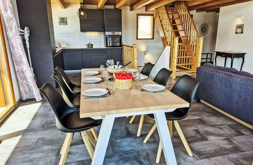 Chamoson House | Stunning private villa for 6 people with WIFI, TV, terrace and panoramic view