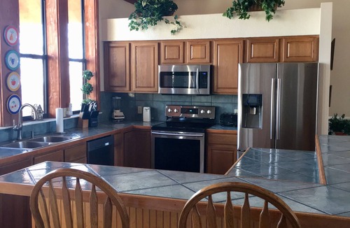 Chalet Village Ski Chalet | "STUNNING CHALET" -Perfect Location for Family Reunions, Retreats, & Gatherings.